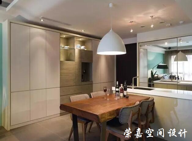 85平現(xiàn)代兩居室，滿滿的小資情調(diào)！